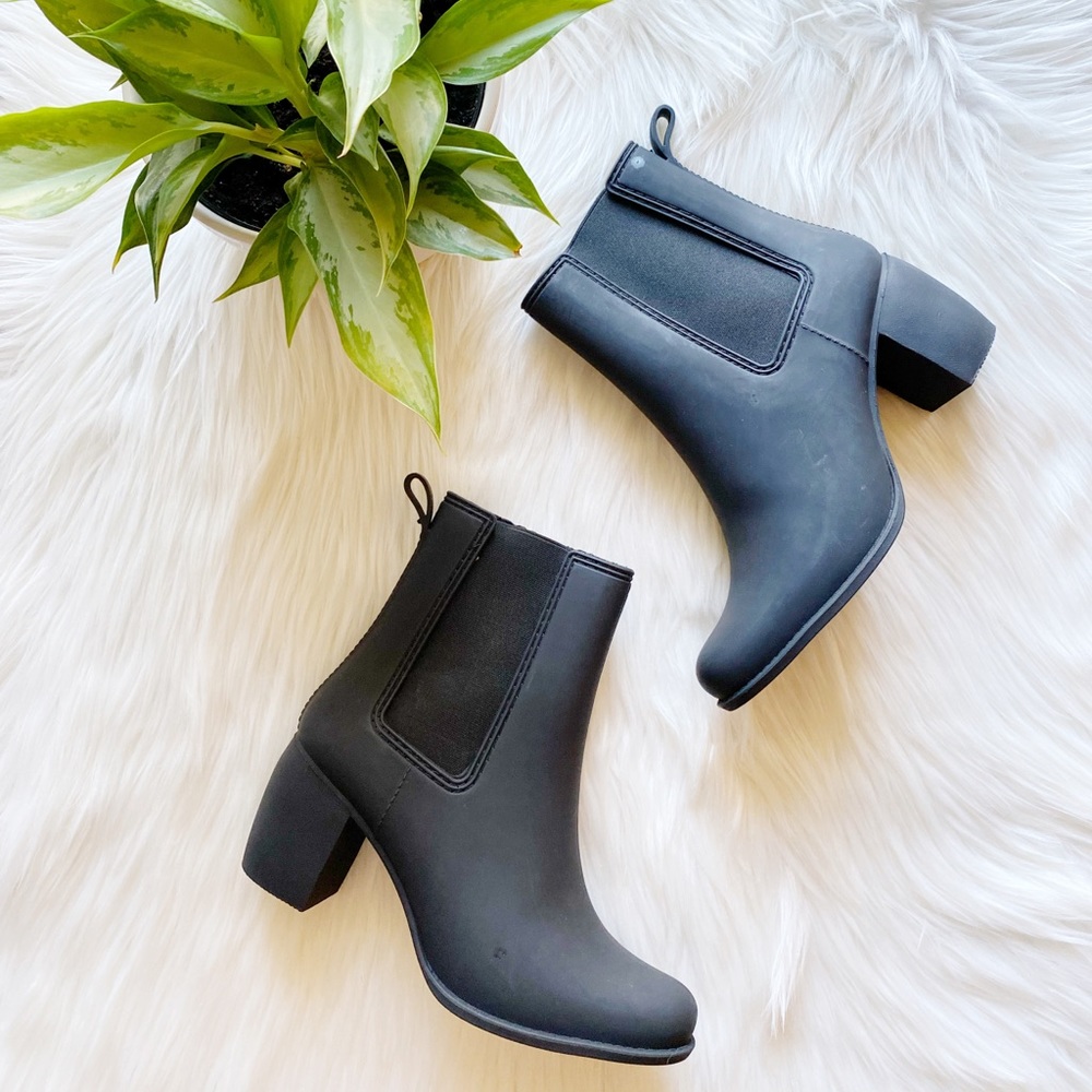 NEW JC Play by Jeffery Campbell Chelsea Booties